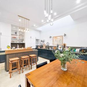 Paris XVIe -Trocadéro- Maison loft atypique