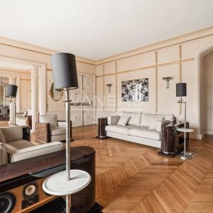 Paris XVIe - Trocadéro - Vue monuments.