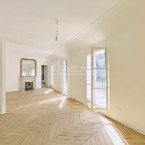 Paris IIe - Montorgueil - Appartement dernier étage avec terrass