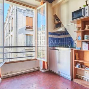 Paris IVe - Place du Marché Sainte-Catherine - Deux pièces lumin