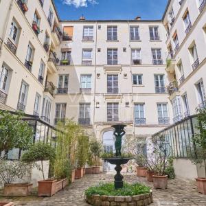 Paris IIIe - Charmant deux pièces - Calme et ensoleillé.