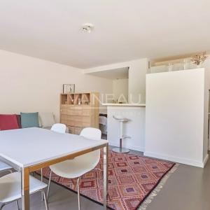 Paris VIe - Luxembourg / Vavin - Studio avec espace nuit vue jardin