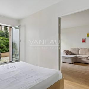 Paris XVIe - Muette - Rez de Jardin au calme absolu.