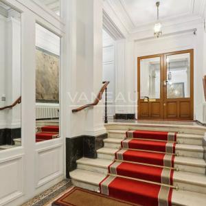 Paris VIIIe - A proximité du parc Monceau et de l’Etoile.