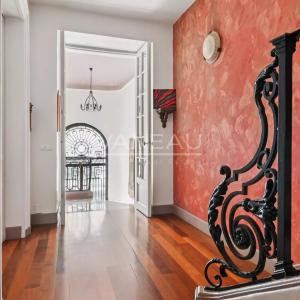 Paris XVIe - Square Lamartine - Hôtel particulier de réception e