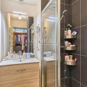 Courbevoie - Appartement 4 pièces avec jardin dans immeuble réce