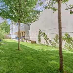Courbevoie - Appartement 4 pièces avec jardin dans immeuble réce
