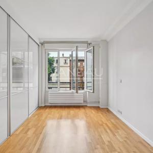 PARIS 16ème - Rue BOILEAU - Bel Appartement calme et lumineux