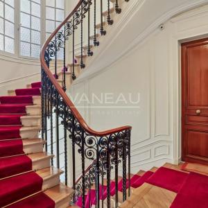 Paris XVIe - Porte Dauphine - Appartement familial entièrement r