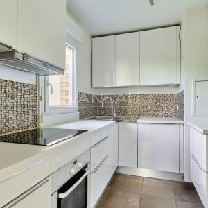 Courbevoie - Quartier des Affaires - Appartement familial avec p