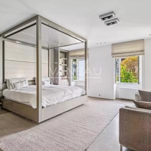 HOTEL PARTICULIER - NEUILLY - BOIS