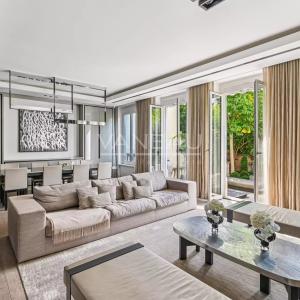 HOTEL PARTICULIER - NEUILLY - BOIS