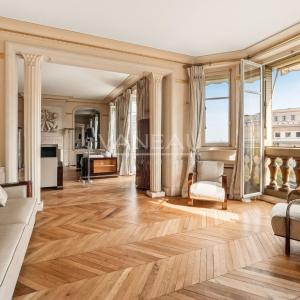 Paris XVIe - Trocadéro - Vue monuments.