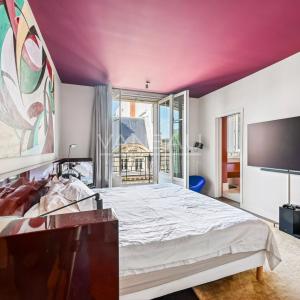 Paris VII – Élégant appartement de réception avec balcons – 175 