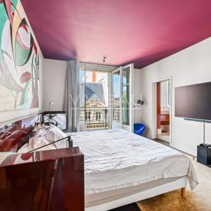 Paris VII – Élégant appartement de réception avec balcons – 171,05 m²