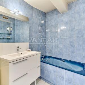 PARIS XVe - Dernier étage, balcons / Vues ciel et Paris by Night