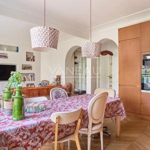 Exclusivité - Neuilly sur Seine- Saint James - Charme de l'Ancien et Vue Dégagée