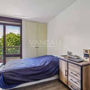 Résidence standing - 4 pèces avec terrasse - piscine et tennis .