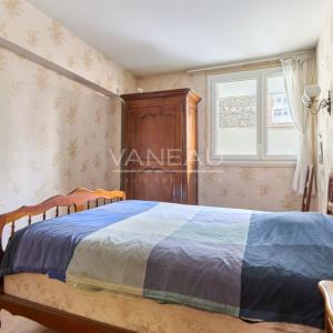 PARIS XVe - Volontaires : Appartement familial avec balcon