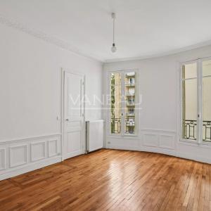 Paris XVIe -  Auteuil sud - Bel ancien - Trois chambres.