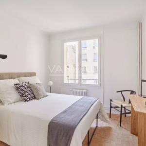 Paris XVIe - Jasmin - René Bazin - Appartement trois chambres, lumineux avec Balcon.