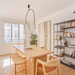 Paris XVIe - Jasmin - René Bazin - Appartement trois chambres, lumineux avec Balcon.