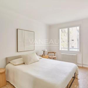 Paris XVIe - Jasmin - René Bazin - Appartement trois chambres, lumineux avec Balcon.