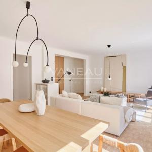 Paris XVIe - Jasmin - René Bazin - Appartement trois chambres, lumineux avec Balcon.