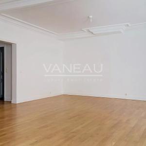 PARIS VI - RUE DU CHERCHE-MIDI-APPARTEMENT AVEC DEUX CHAMBRES