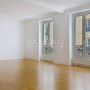 PARIS VI - RUE DU CHERCHE-MIDI-APPARTEMENT AVEC DEUX CHAMBRES