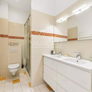 Paris IXe - Europe/ rue de Milan - 6 pièces, 4 chambres - Standi