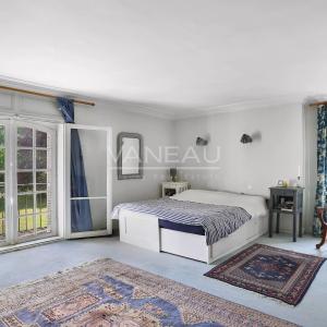 Rouen - Magnifique manoir dans un parc de 2 hectares - Charme et authenticité.