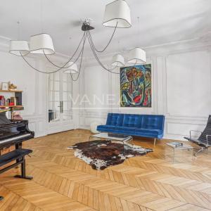 Paris VIII - Appartement familial, de réception ou à usage profe