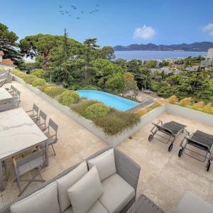 Cannes Croix des Gardes : Magnifique Villa avec vue mer panorami