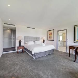 Cannes Croix des Gardes : Magnifique Villa avec vue mer panorami
