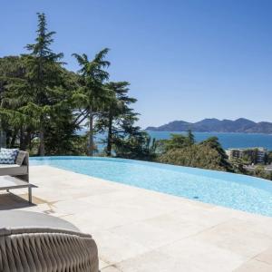 Cannes Croix des Gardes : Magnifique Villa avec vue mer panorami