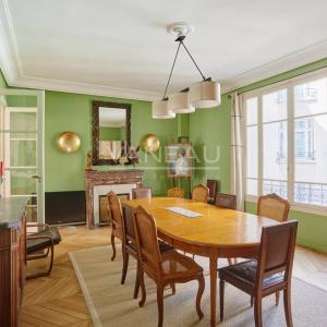 Paris XVIe - Passy - Appartement familial et de réception.