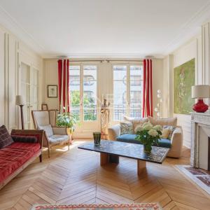 Paris XVIe - Passy - Appartement familial et de réception.