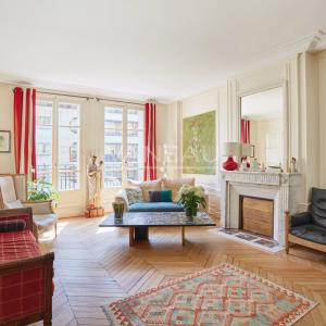 Paris XVIe - Passy - Appartement familial et de réception.