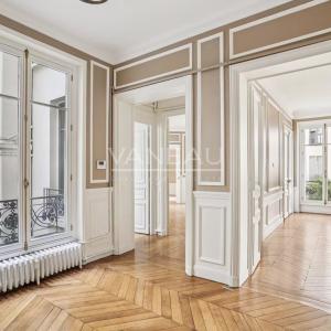 Paris XVIIe- Copropriété de grand standing - Appartement familia