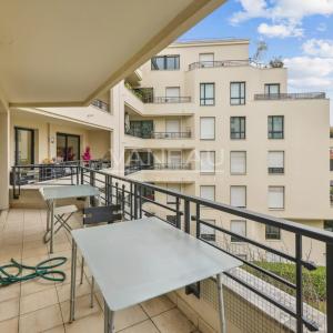 Boulogne - En étage, au calme avec balcon et DPE C