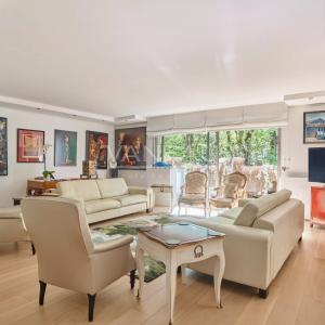 Neuilly-sur-Seine-Victor Hugo/Saussaye-Elégant appartement famil