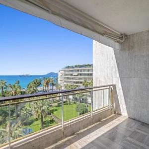 Cannes Croisette Grand Hotel Vue Mer Panoramique