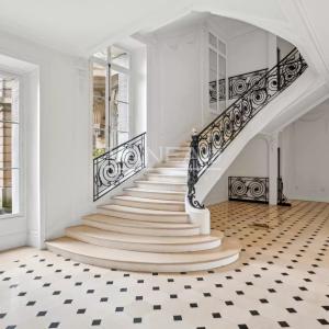 Paris XVIe - Place Victor Hugo - Magnifique appartement en derni
