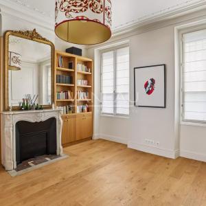 Paris XVIe - Muette - Maison rénovée avec rooftop - Vue dégagée
