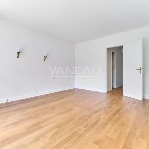NEUILLY - MAIRIE - RESIDENCE CLUB DE NEUILLY