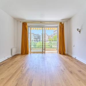 NEUILLY - MAIRIE - RESIDENCE CLUB DE NEUILLY