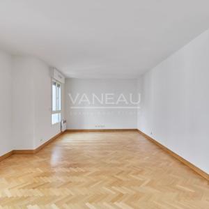 Appartement familial de 4 chambres avec balcon et terrasse