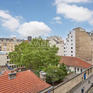 Paris XVe - Volontaires - Appartement en étage élevé