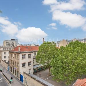 Paris XVe - Volontaires - Appartement en étage élevé